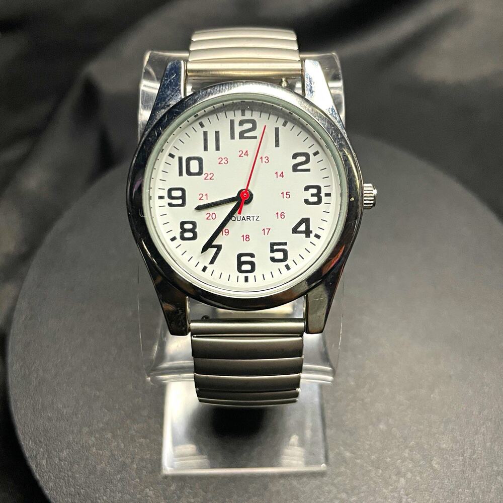 Quartz Analog Watch White/Red Dial Arabic Numerals Silver SS Expansion 36mm